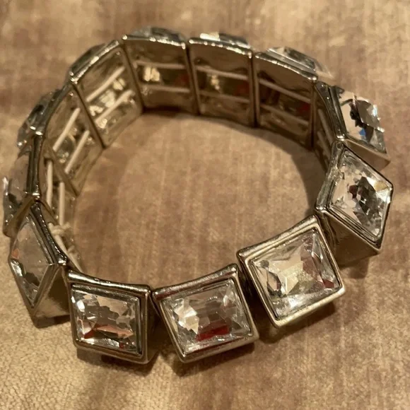 Chunky Stretch Bracelet - Picture 3 of 5